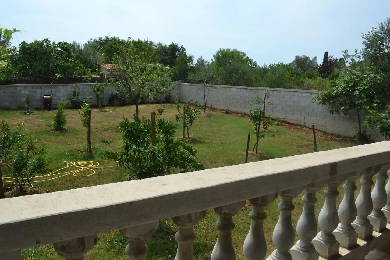Apartman Nino Stinjan Apartment Pula